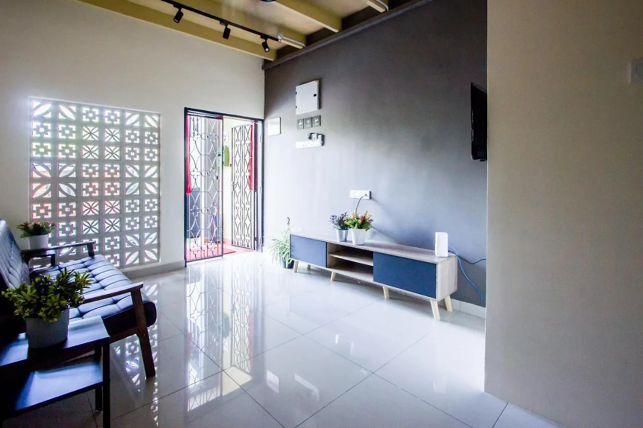 Explore 4Br Gardenhouse Retreats 巴特沃思 度假居